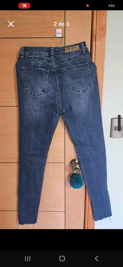 Jeans ajustados de mezclilla azul - miniatura 2