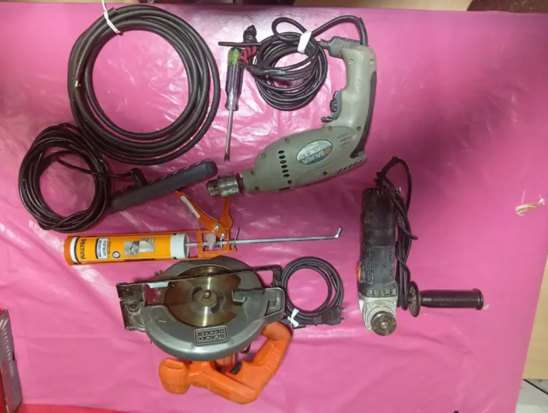 Kit de Herramientas Eléctricas Bauker y Black & Decker - 1
