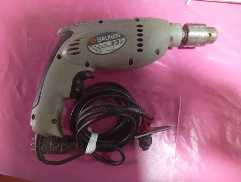 Kit de Herramientas Eléctricas Bauker y Black & Decker - 2