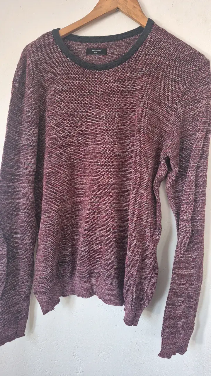 Suéter de lana morado Basement talla L