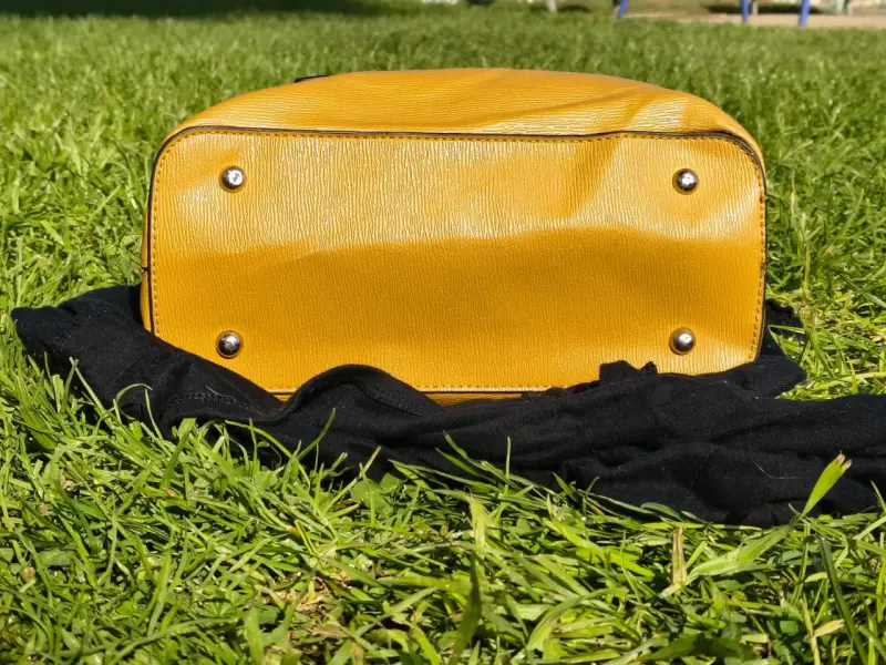 Bolso de mano amarillo Bebe elegante - 3