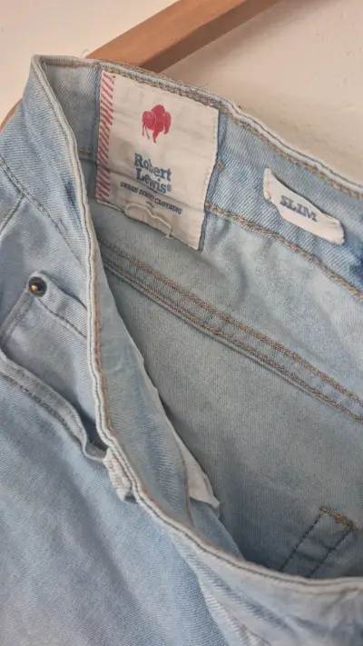 Shorts de mezclilla azul claro Robert Lewis - miniatura 2