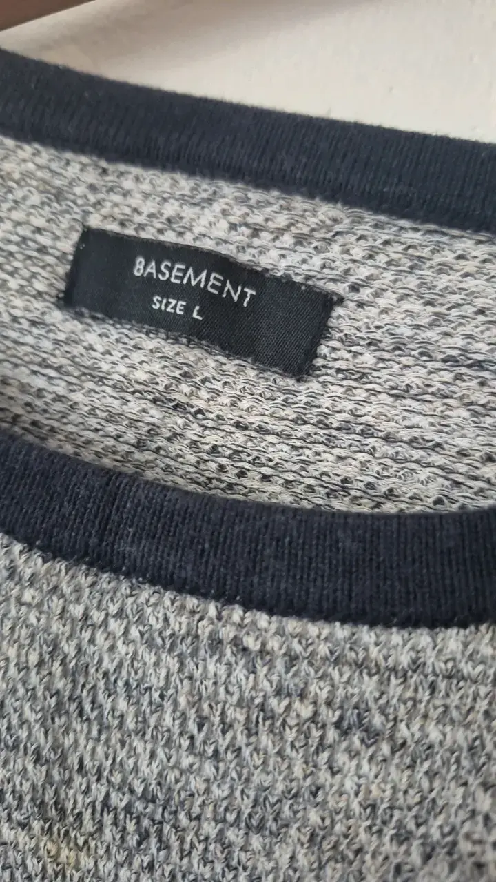 Suéter gris Basement talla L para hombre - 2