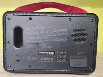 Parlante Bluetooth Marshall portátil con detalles - miniatura 4