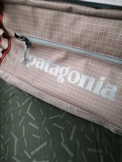 Bolso de viaje Patagonia Black Hole Duffel 40L - miniatura 1