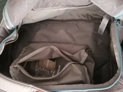 Bolso de viaje Patagonia Black Hole Duffel 40L - miniatura 3