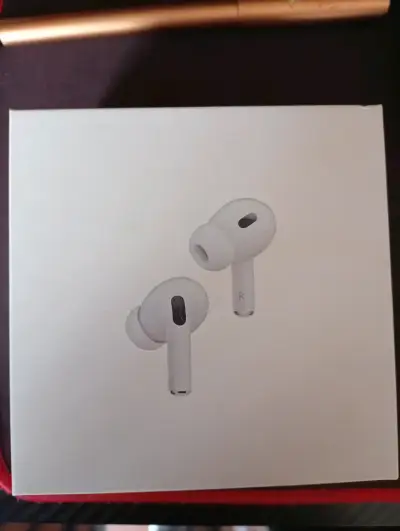 AirPods Pro 2da Generación con Estuche MagSafe - miniatura 1