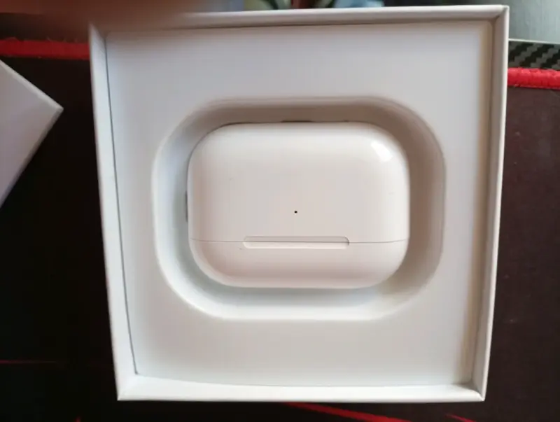 AirPods Pro 2da Generación con Estuche MagSafe - 4