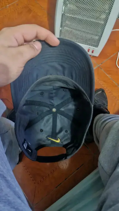 Gorra negra nike TN Air - miniatura 2