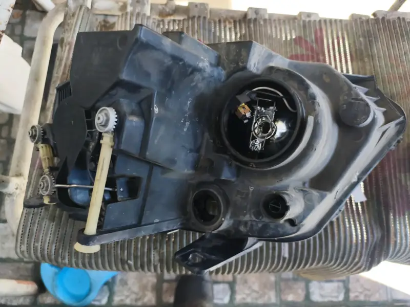Faro delanteros Volkswagen Amarok - 2
