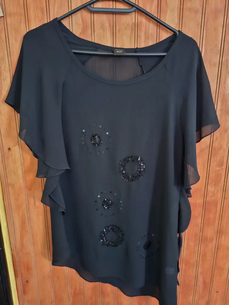 Blusa de gasa negra con lentejuelas - 1