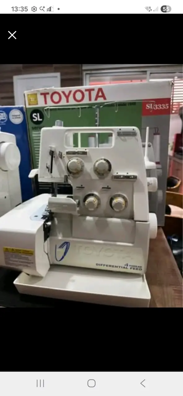 Máquina de Coser Overlock Toyota SL3335 - 2