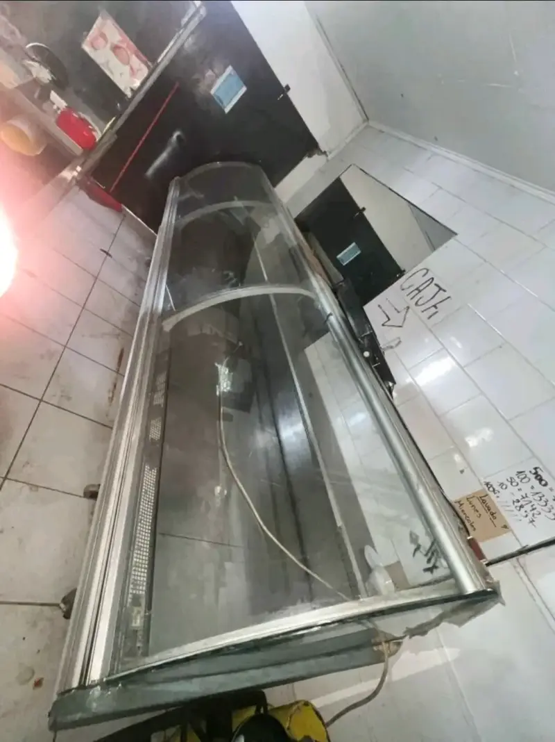Vitrina refrigerada para carnicería en buen estado - 1