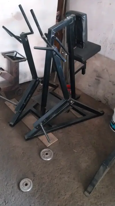 Maquina para espalda remo dorian para gimnasio - miniatura 1