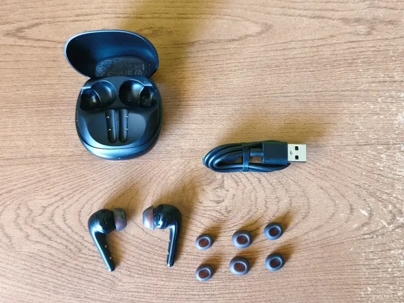 Auriculares inalámbricos con estuche de carga