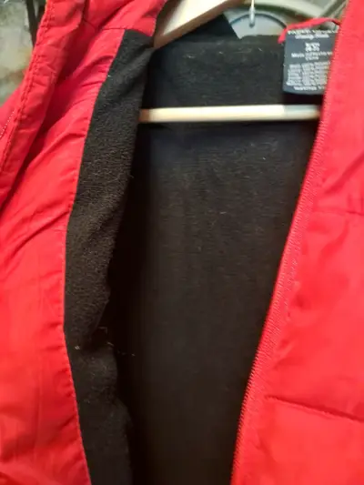 Chaqueta roja para niños Faded Glory - miniatura 2