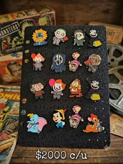 Set de pines de personajes animados - miniatura 3