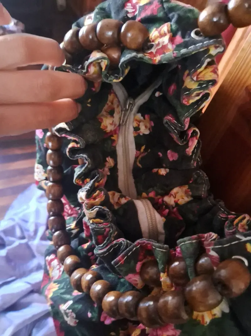 Bolso de tela floral con asas de madera - 4