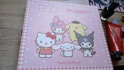 Paleta de Maquillaje Hello Kitty y Amigos - miniatura 1