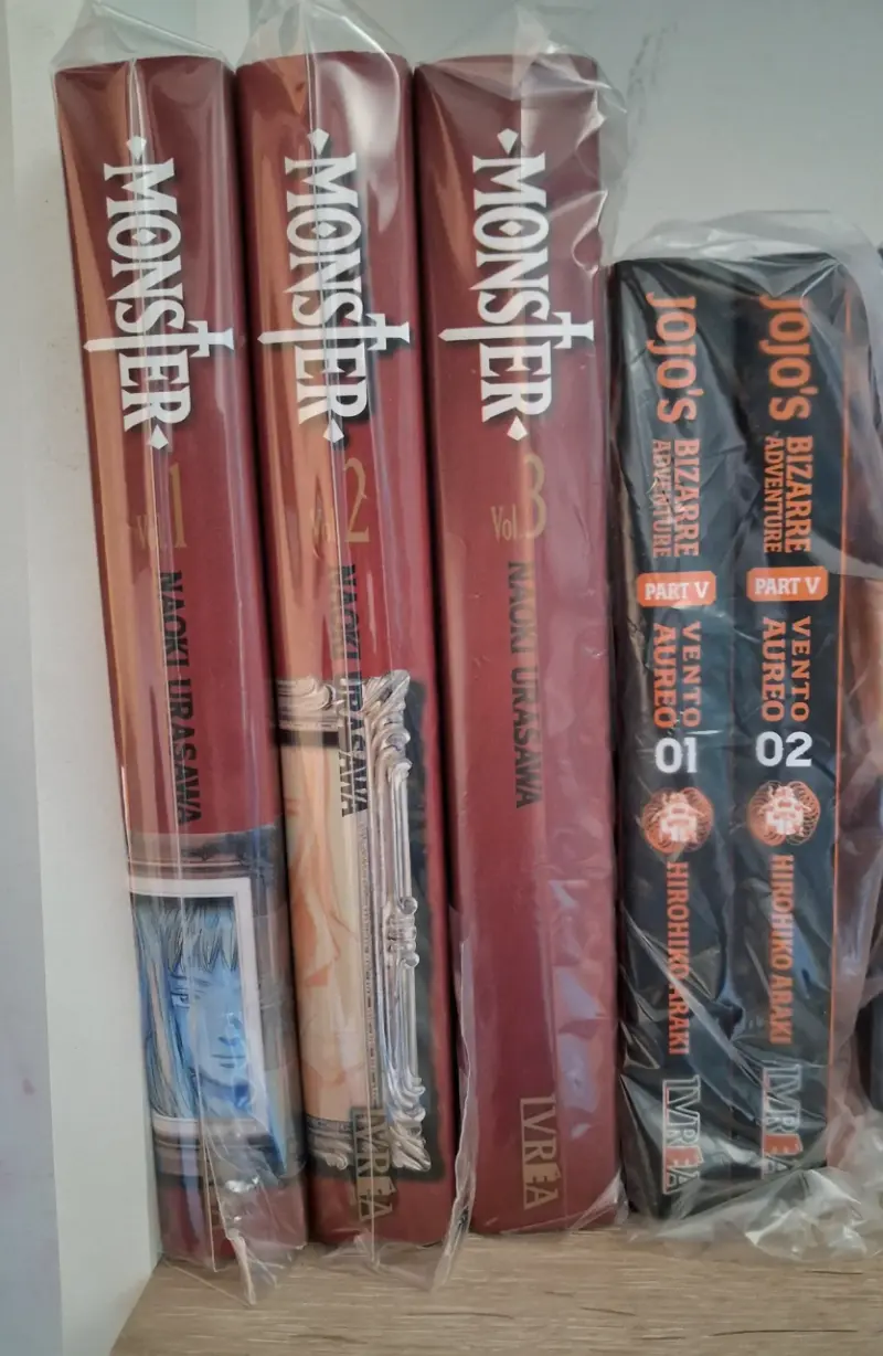 Colección de mangas Monster y JoJo Part 5