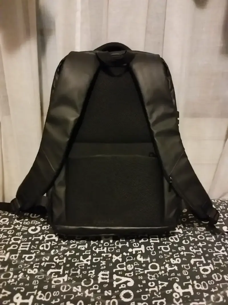 ⚡ Mochila Antirrobo Rígida Impermeable para Laptop - 2