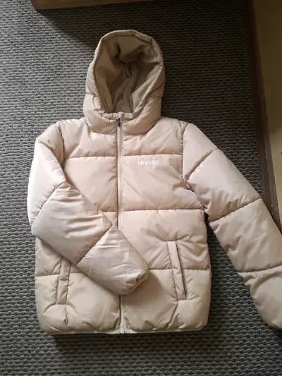 Chaqueta acolchada beige Levi's con capucha - miniatura 1