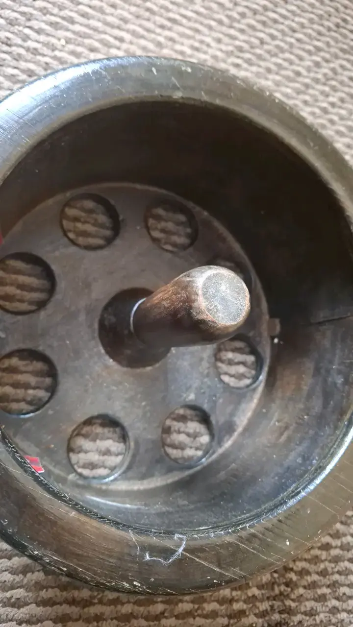 Carrete de hilo para volantín con cuerda roja - 5