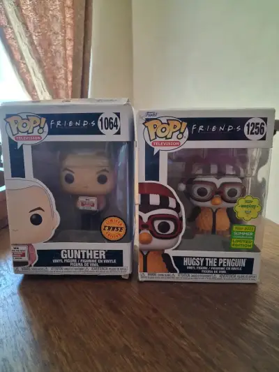 Figuras Funko Pop Friends Gunther y Hugsby - miniatura 1