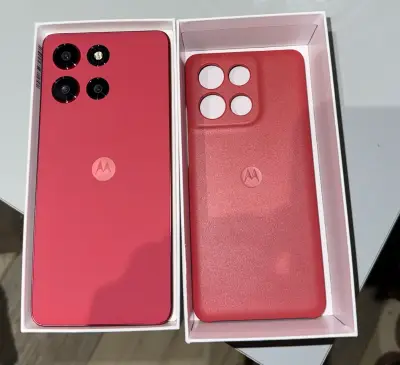Smartphone Motorola Moto G86 Power 5G Rojo - miniatura 2