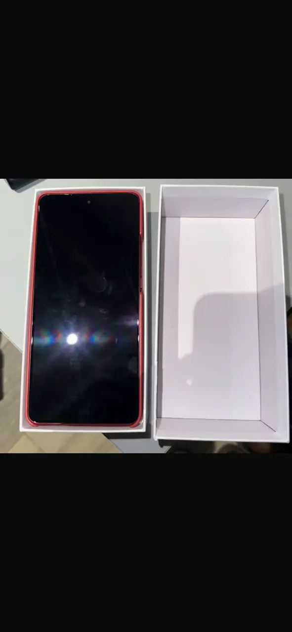 Smartphone Motorola Moto G86 Power 5G Rojo - 3
