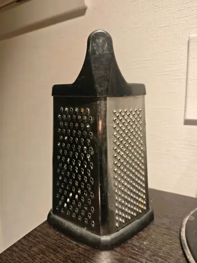 Rallador de Cocina de Acero Inoxidable Ilko - miniatura 3