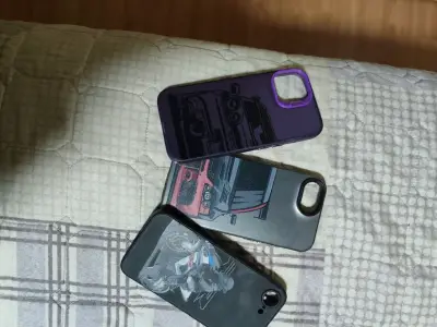 Set de carcasas para iPhone con diseño de autos y motos - miniatura 2