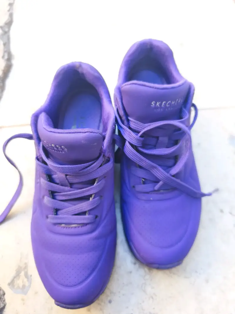 Zapatillas deportivas moradas Skechers para mujer - 1