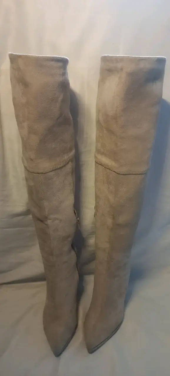 Botas altas de gamuza beige para mujer - 5