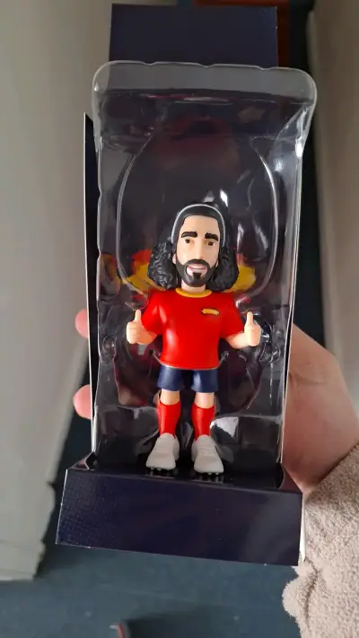Figura coleccionable Cucurella Blind Box España - miniatura 1