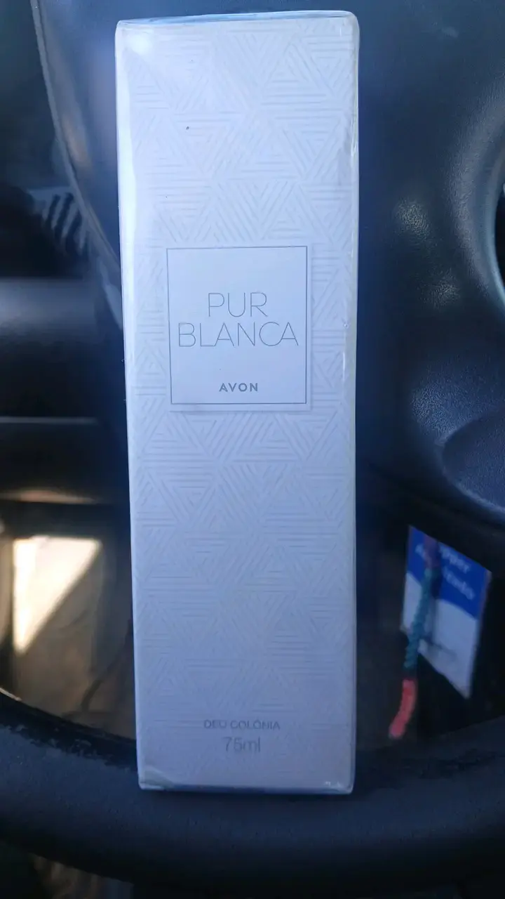 Colonia Pur Blanca de Avon 75ml - 5