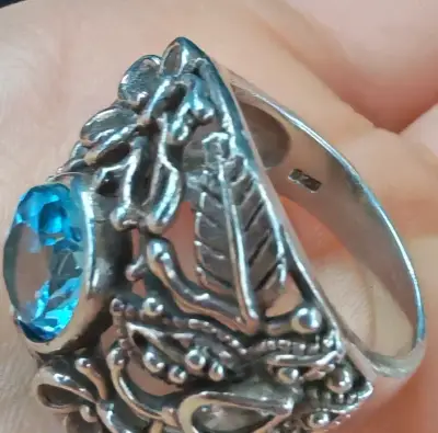 Anillo de plata con piedra aguamarina natural - miniatura 4