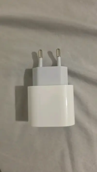 Cargador apple 20w original - miniatura 1