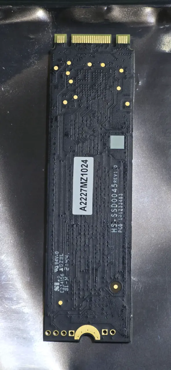 Disco SSD M.2 Hikvision 1024GB - 3