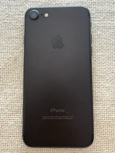 iPhone 7 - 32GB en buen estado con caja original - miniatura 3