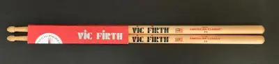 Baquetas Vic Firth 7A American Classic (Hickory) - miniatura 1