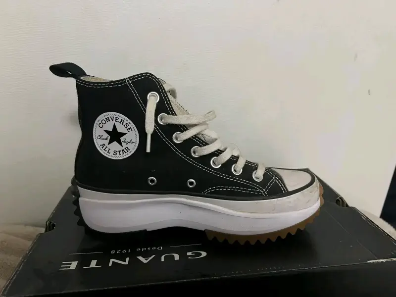 Zapatillas Converse Chuck Taylor All Star negras - 1