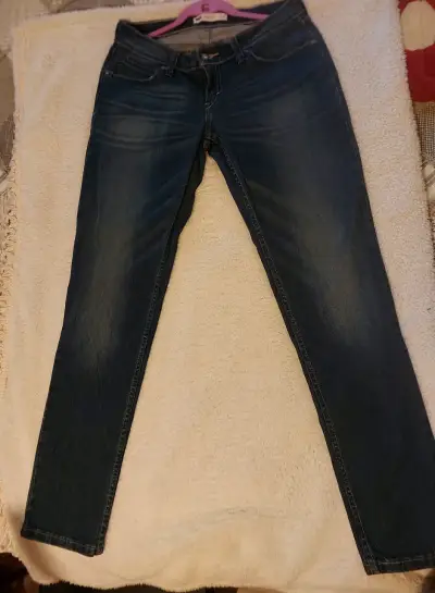 Jeans Levi’s Bold Curve- Low Rise Skinny”. - miniatura 1