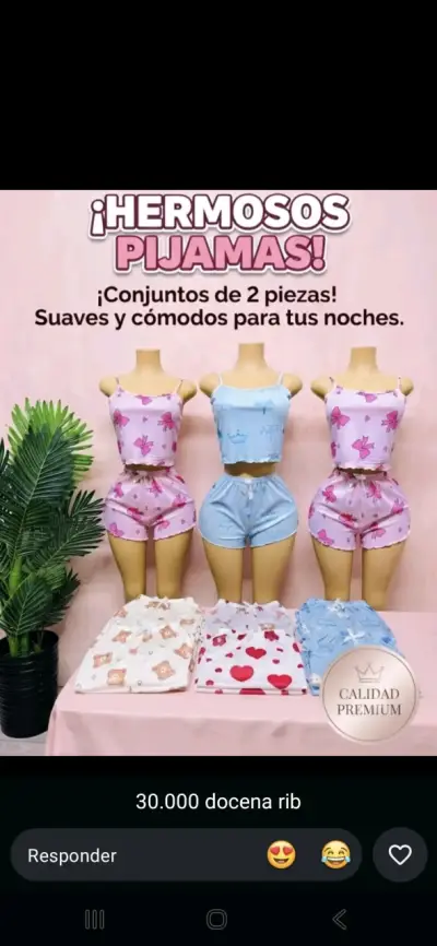 Conjunto de pijama de dos piezas con estampado de corazones - miniatura 3