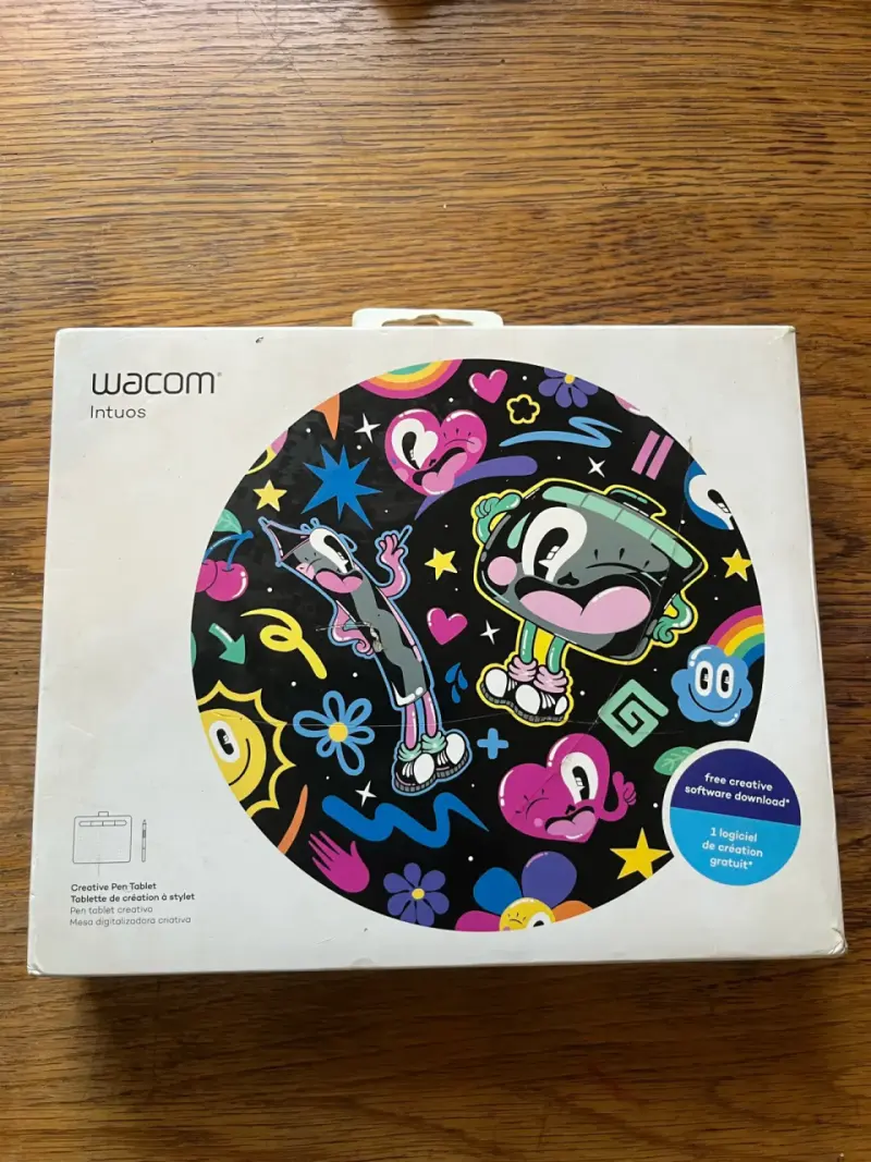 Tableta Gráfica Wacom Intuos con Lápiz - 2