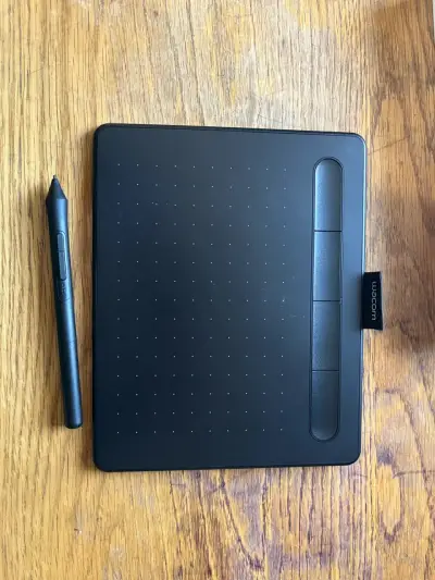 Tableta Gráfica Wacom Intuos con Lápiz - miniatura 3