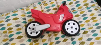 Moto de juguete roja para niños - miniatura 4