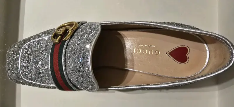 Zapatos Gucci de Mujer Plateados con Brillo - 4