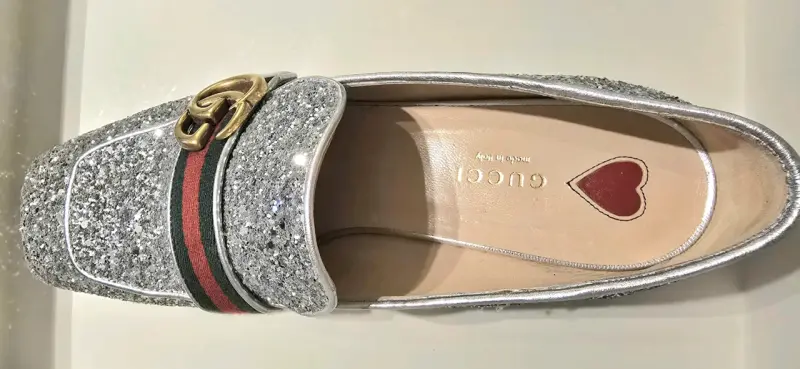 Zapatos Gucci de Mujer Plateados con Brillo - 5