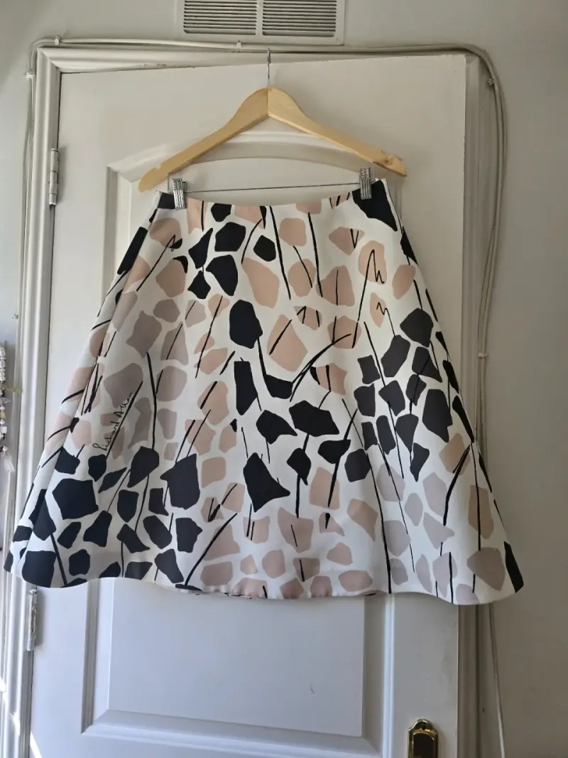 Falda acampanada con estampado abstracto H&M